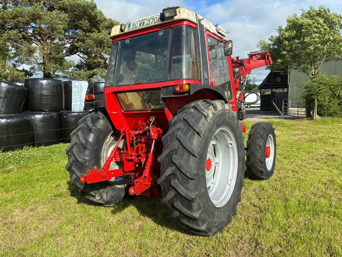 INTERNATIONAL 885XL AND LOADER - Image 3