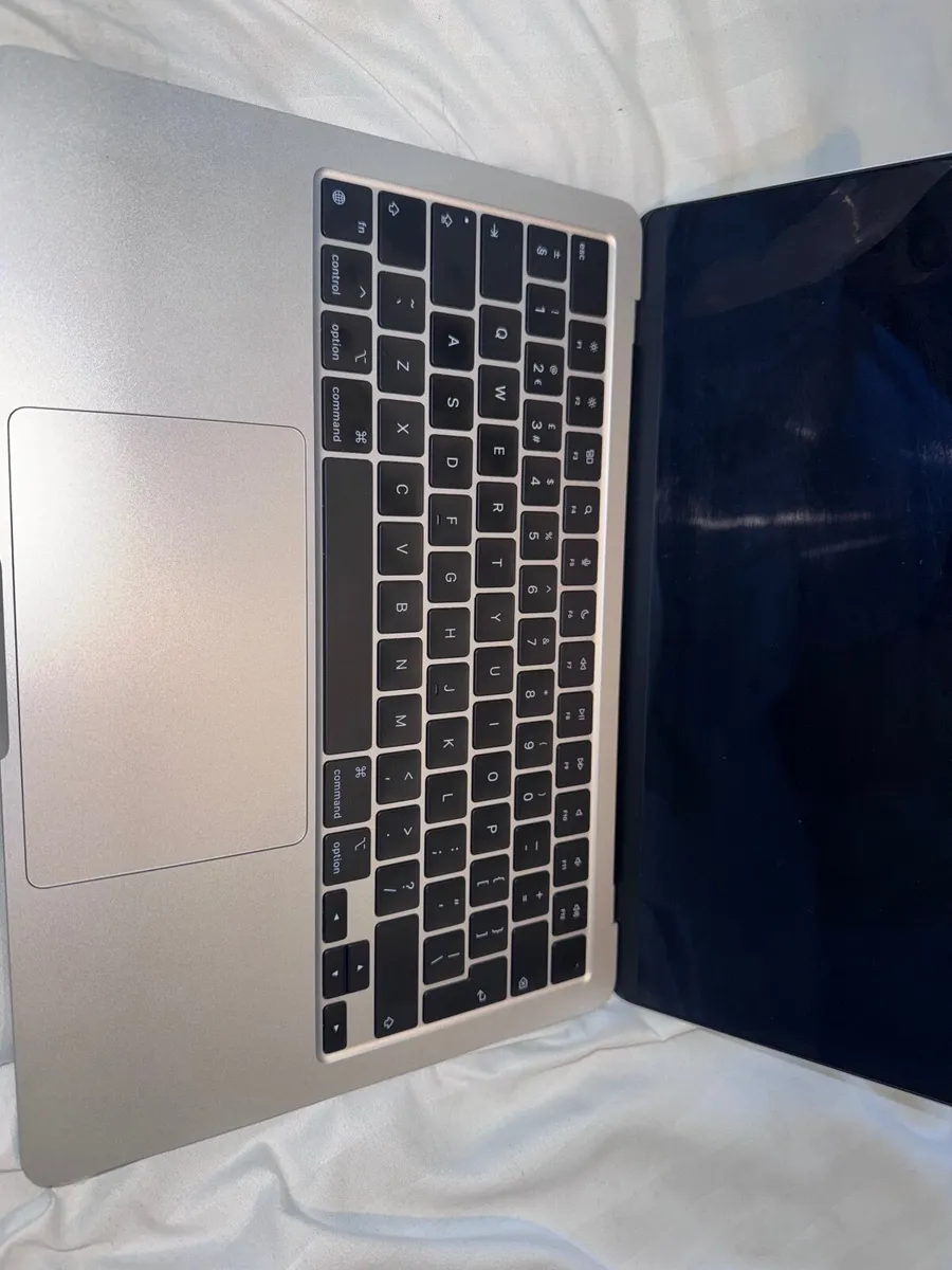 Mcbook - Image 3