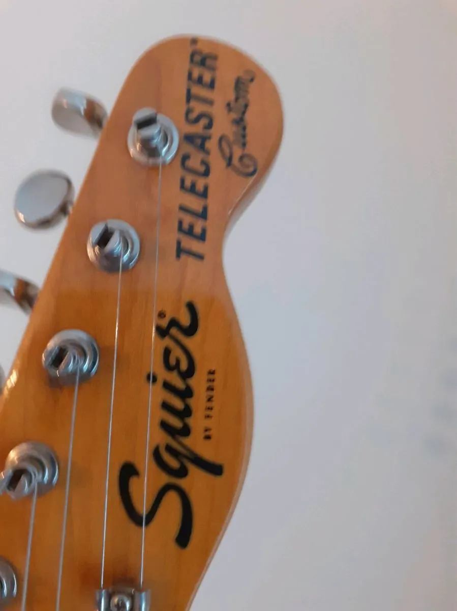Guitars - Image 4
