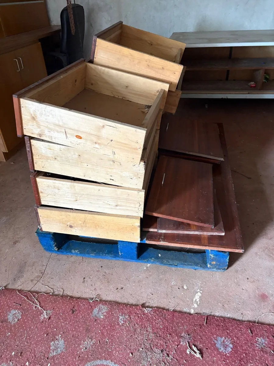 Kitchen drawers and doors - Image 2