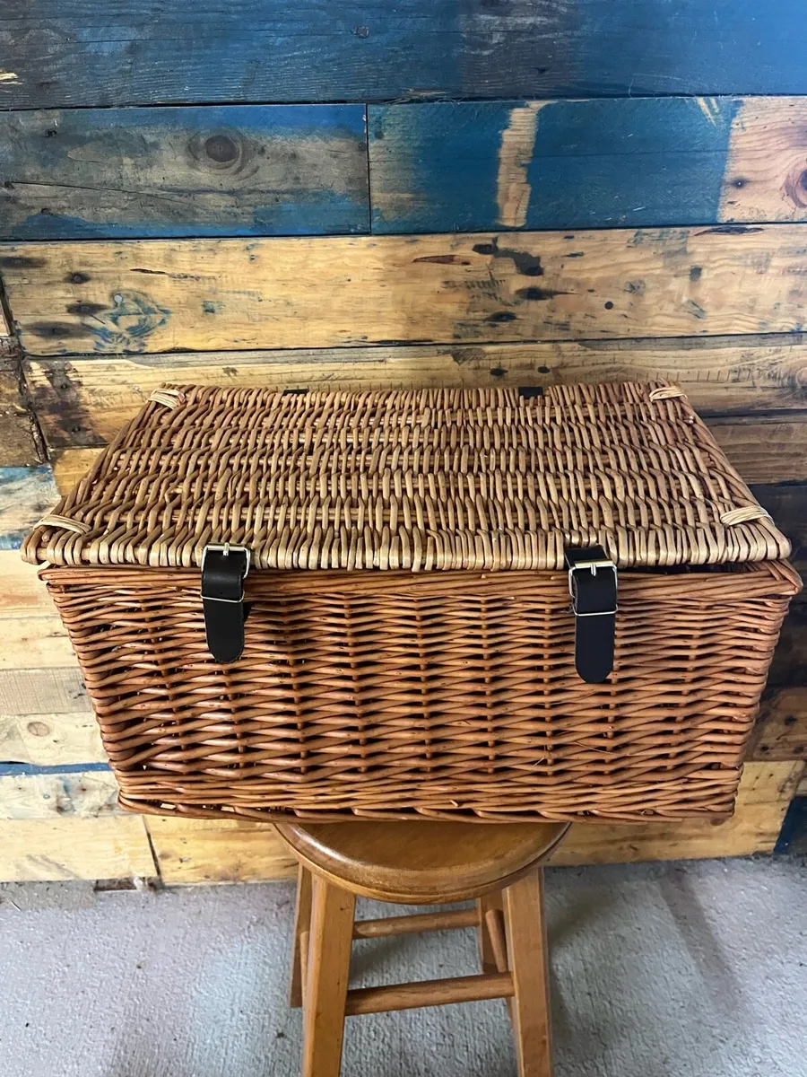 Picnic basket - Image 2