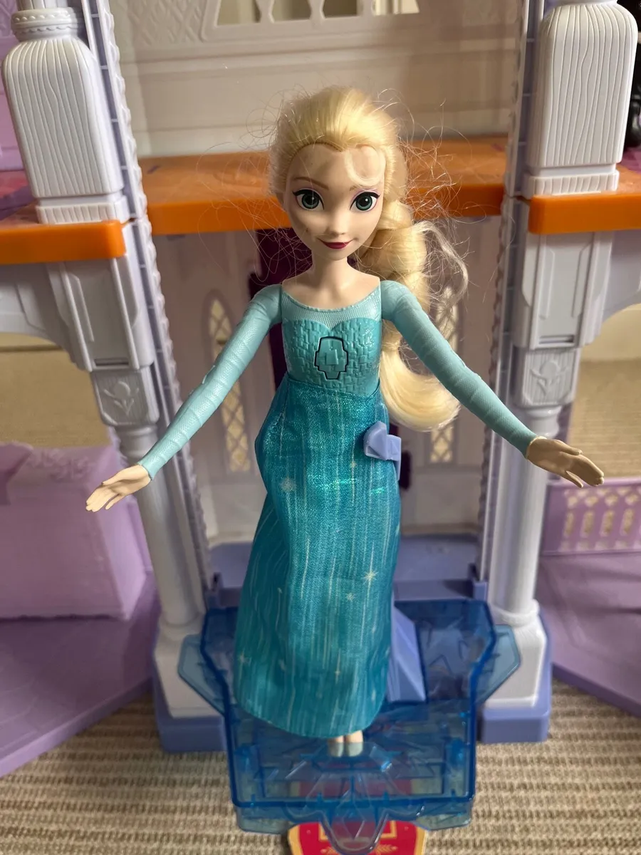Frozen castle - Image 3