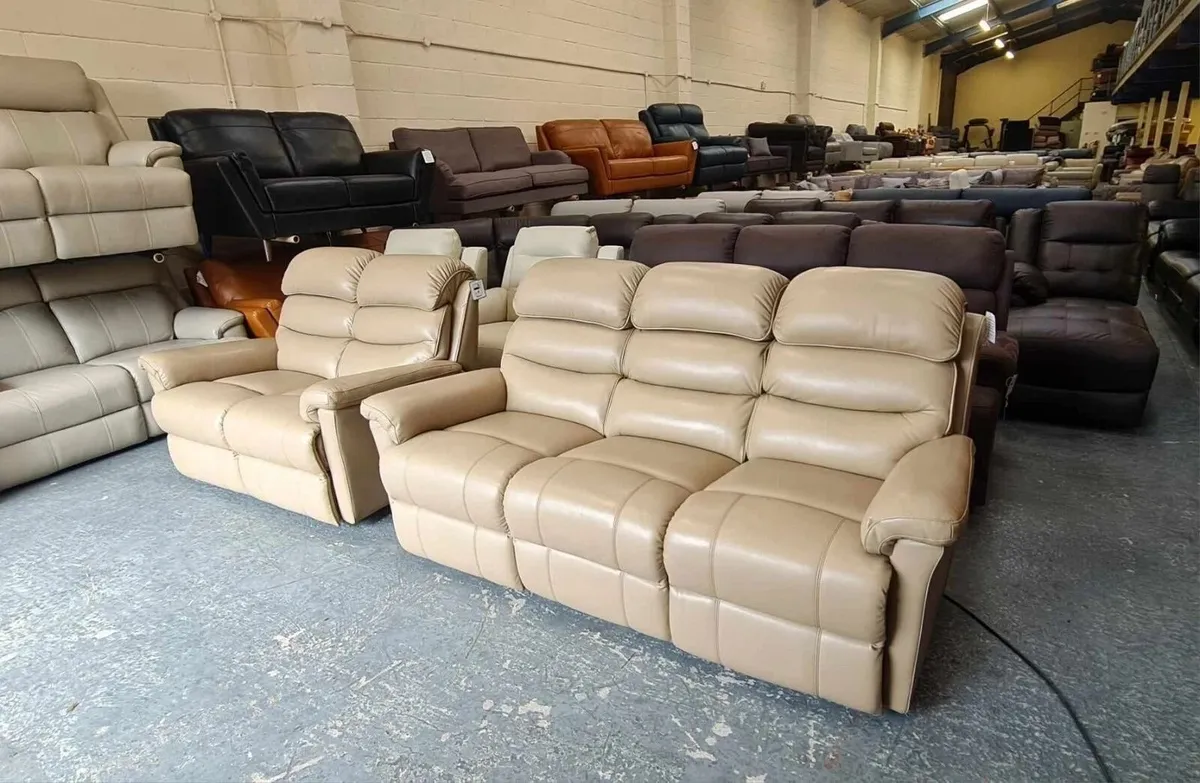La-z-boy cream leather electric 3+2 seater sofas - Image 1