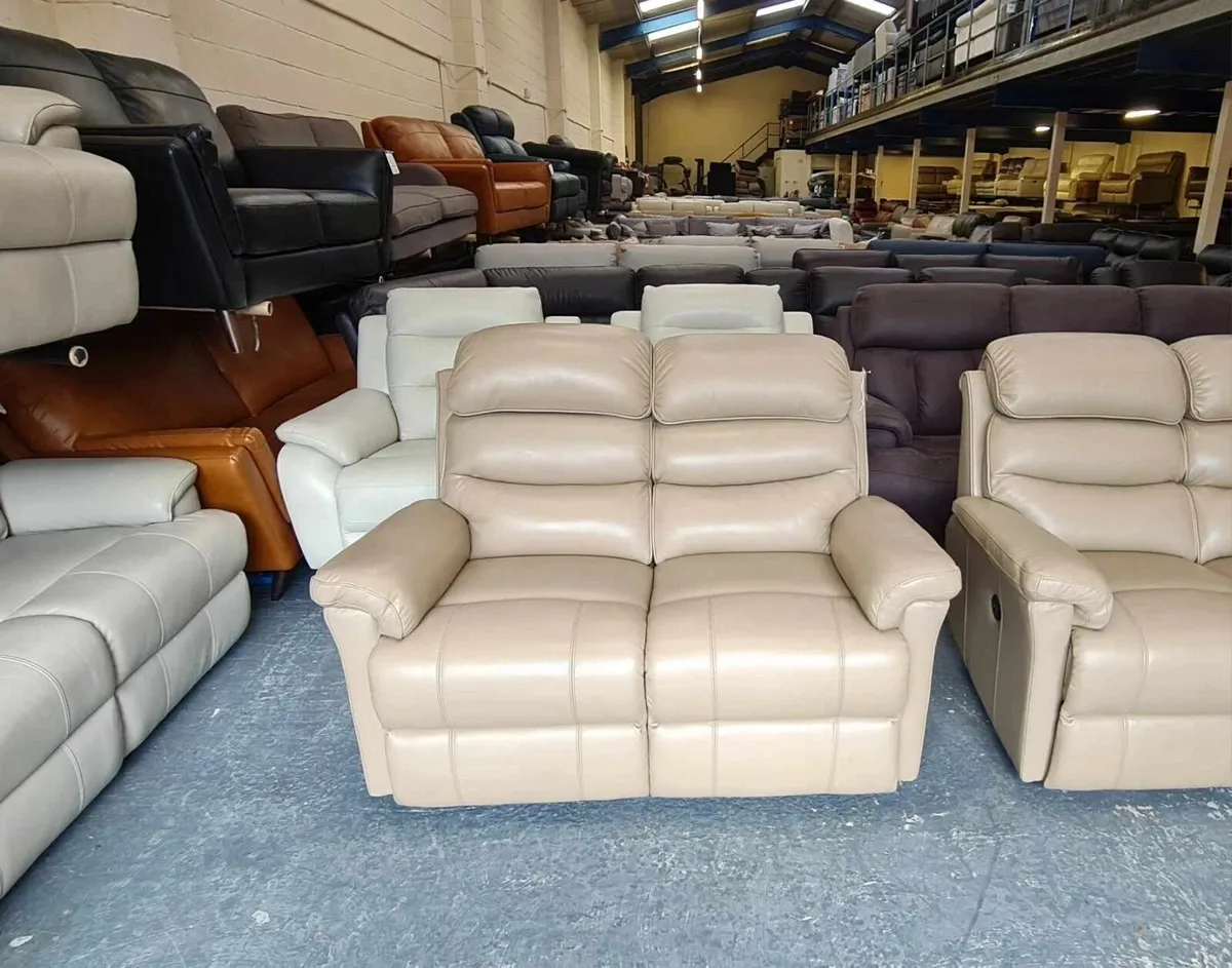 La-z-boy cream leather electric 3+2 seater sofas - Image 3