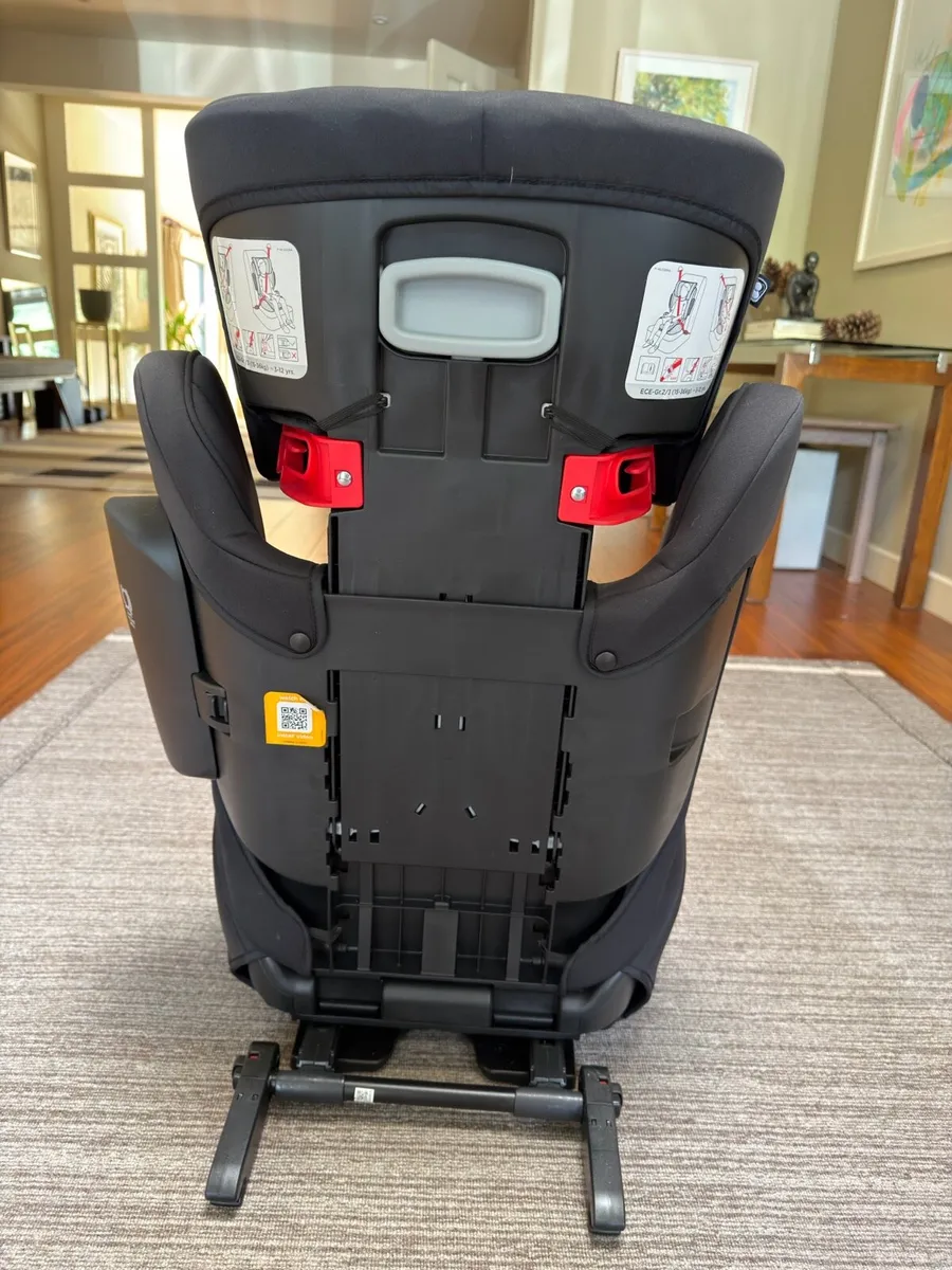 Joie Car Seat 3-12yrs - Image 4