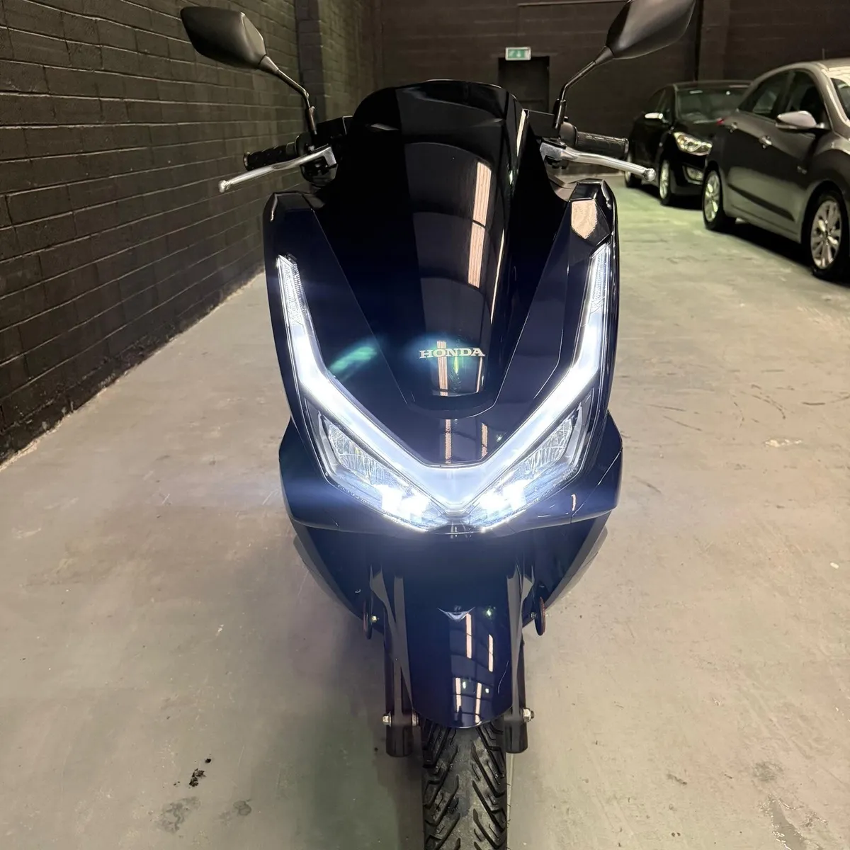 Honda PCX 125 - Image 2