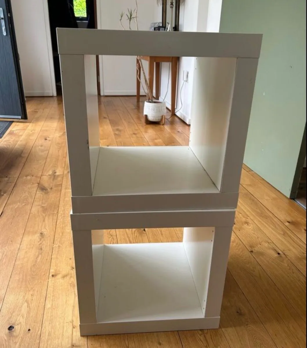 2 cube units