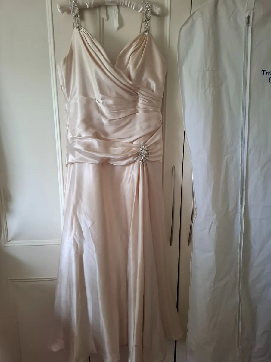Wedding dress - Image 3