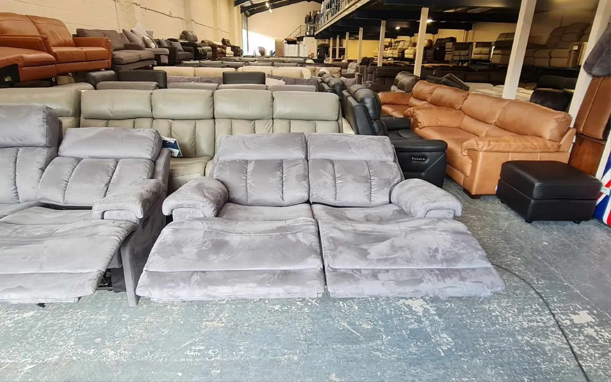 La-z-boy mid grey fabric 3+2 seater sofas - Image 4