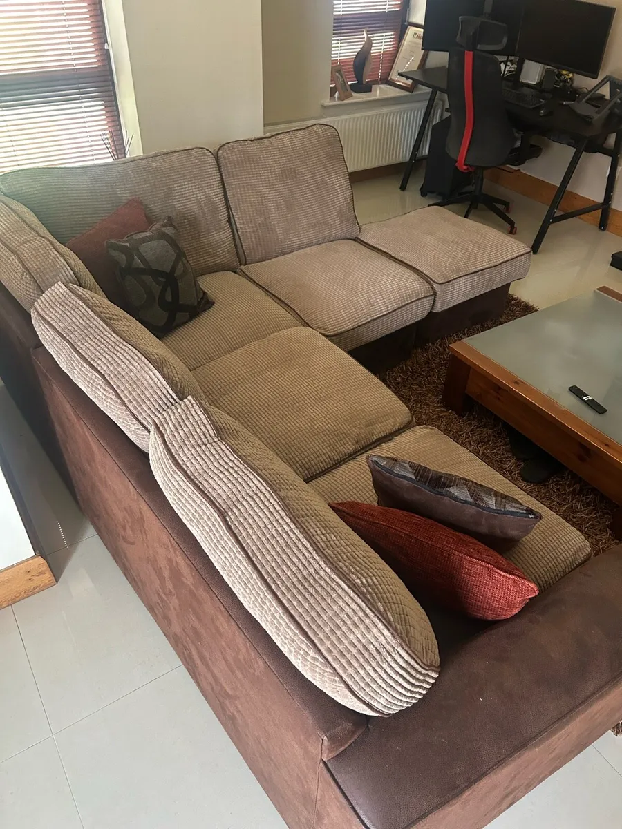 Sofa - Image 4