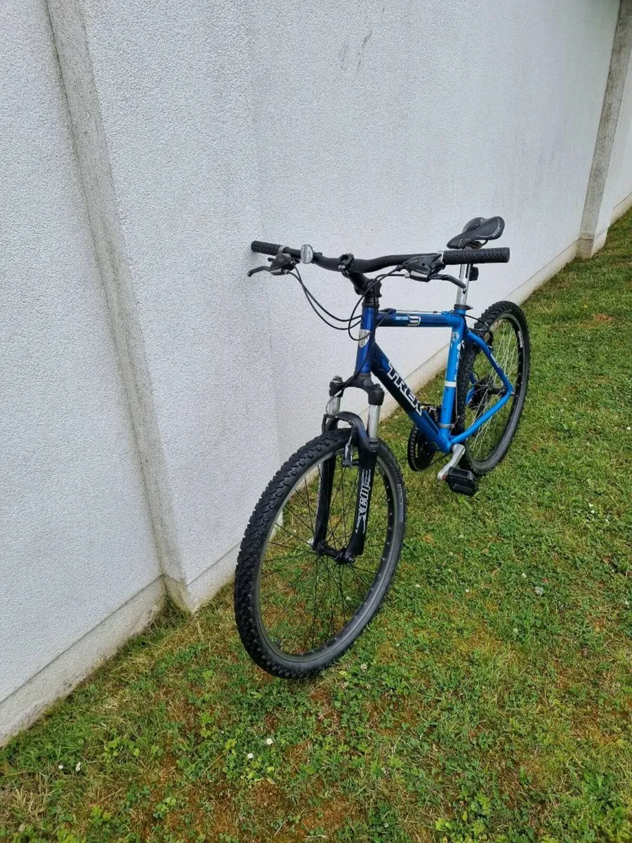 BICYCLE TREK 3500 - Image 3