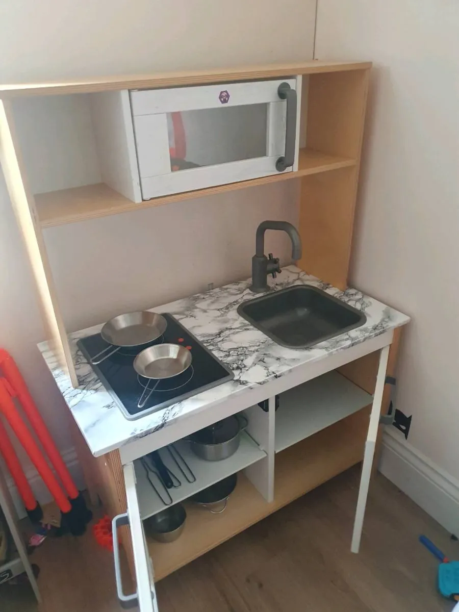 Kids toy kitchen - Image 3