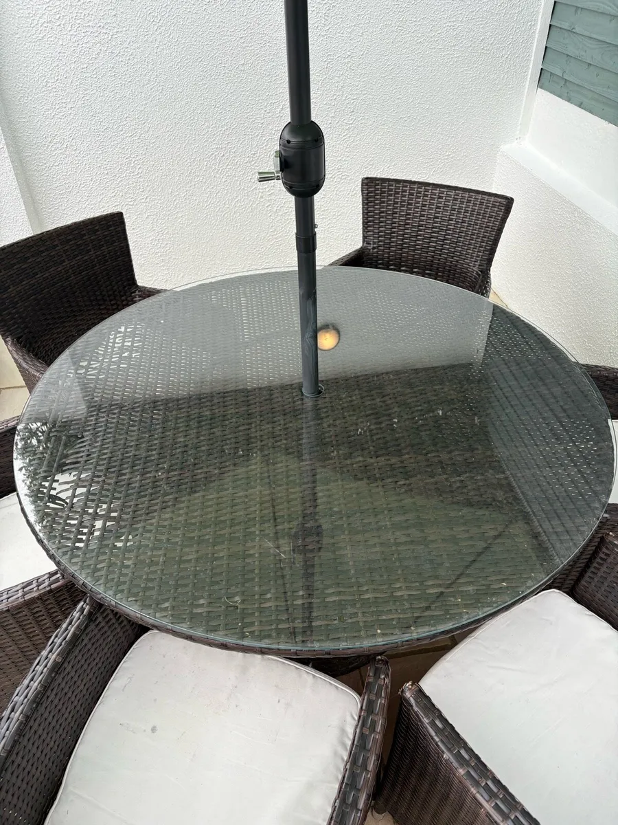 Rattan Patio Table and Chairs - Image 3