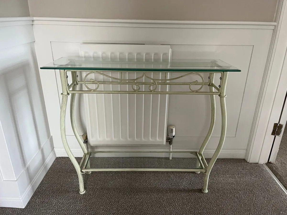 console table - Image 1