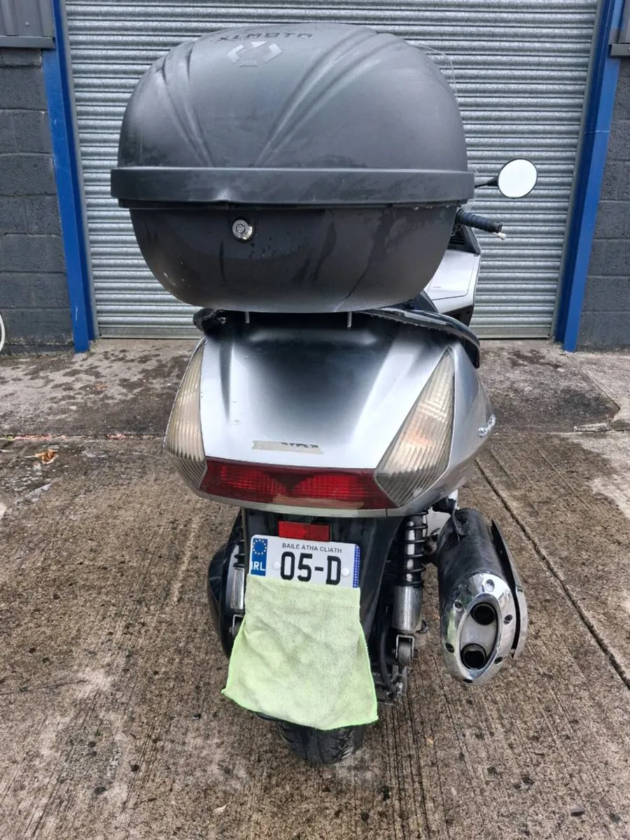 Motorbike - Image 1