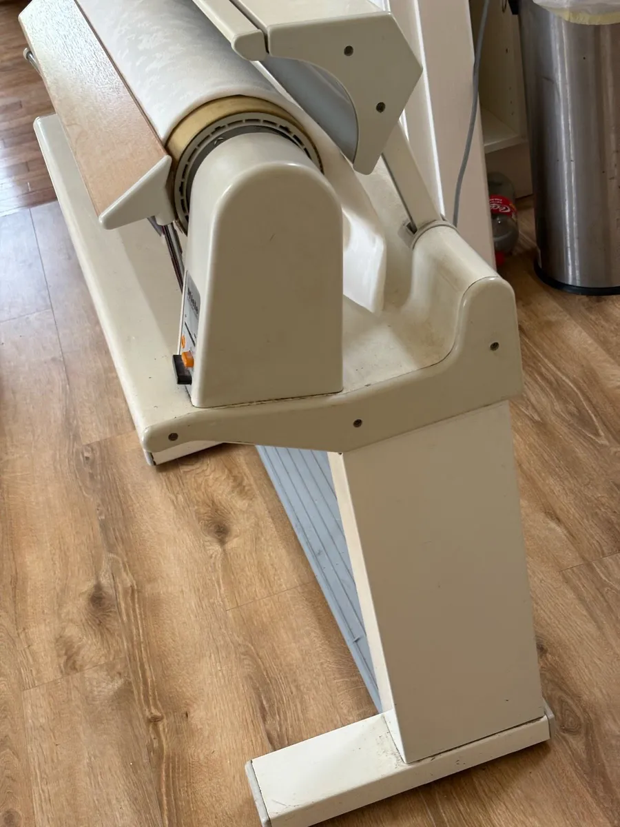 Miele rotary iron - Image 3