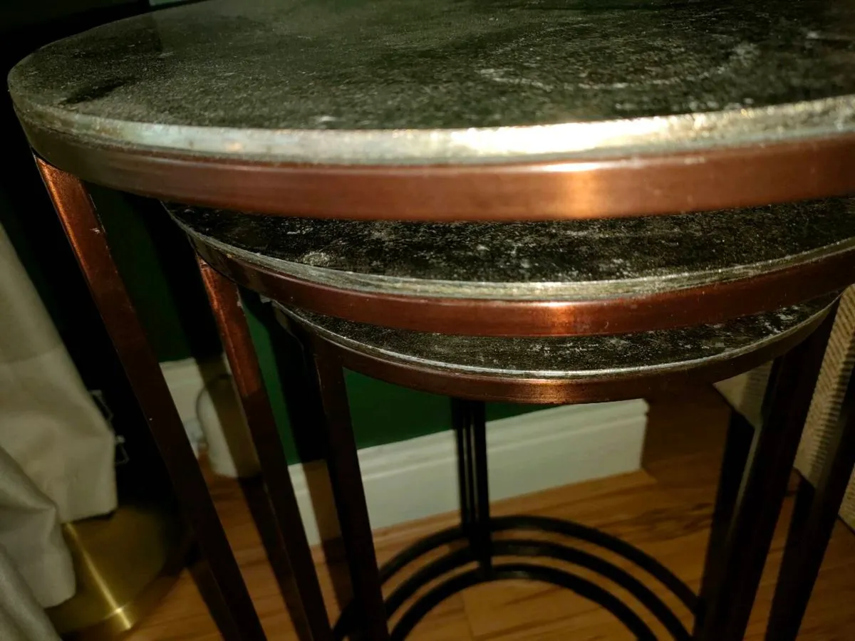 Nest of tables - Image 2