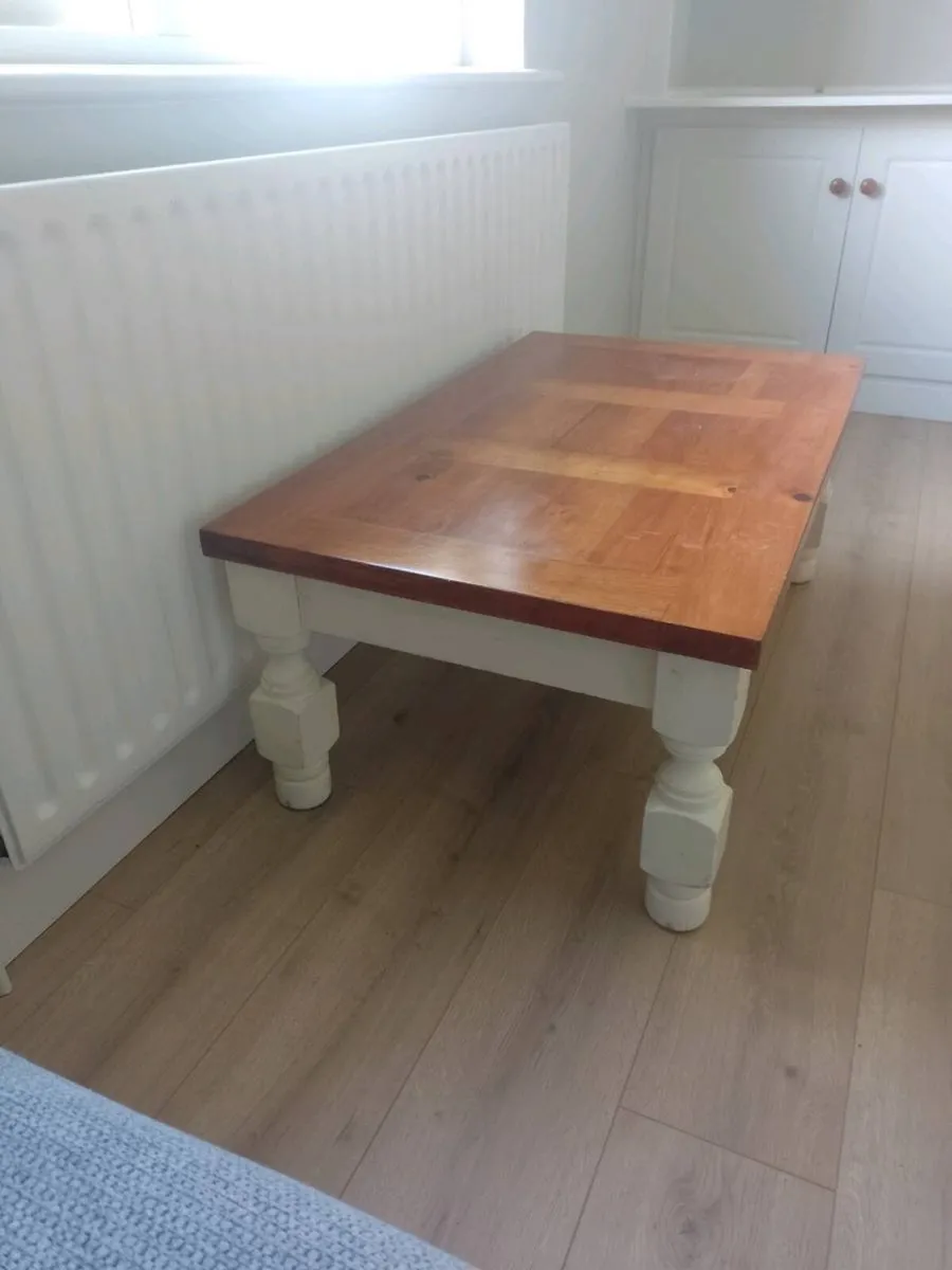 Coffee table - Image 1