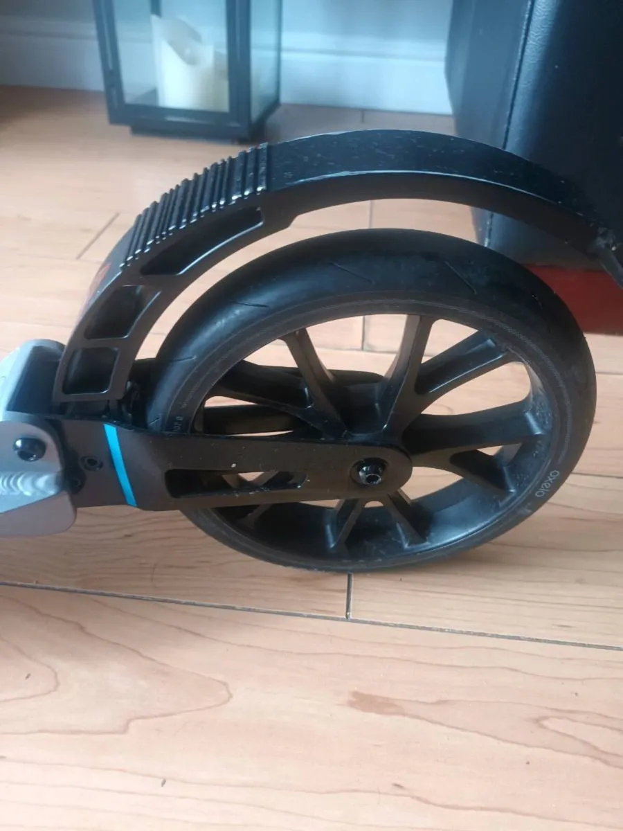 Scooter - Image 1