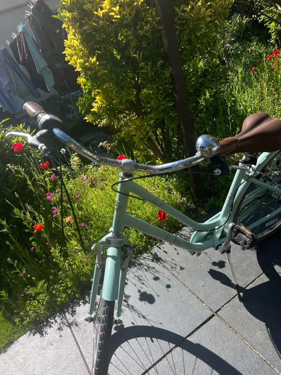 Pendleton Ashwell Hybrid Bike - Image 3