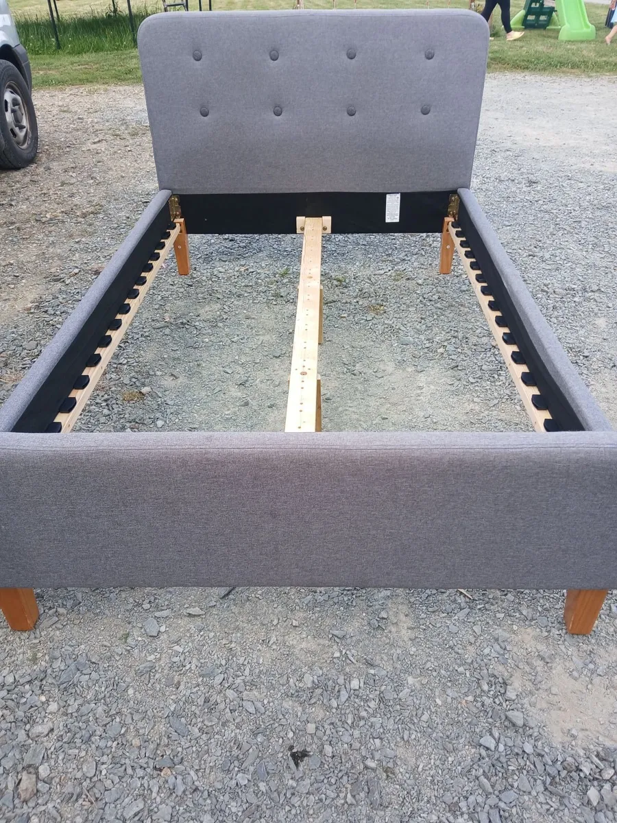 4 foot bed - Image 1