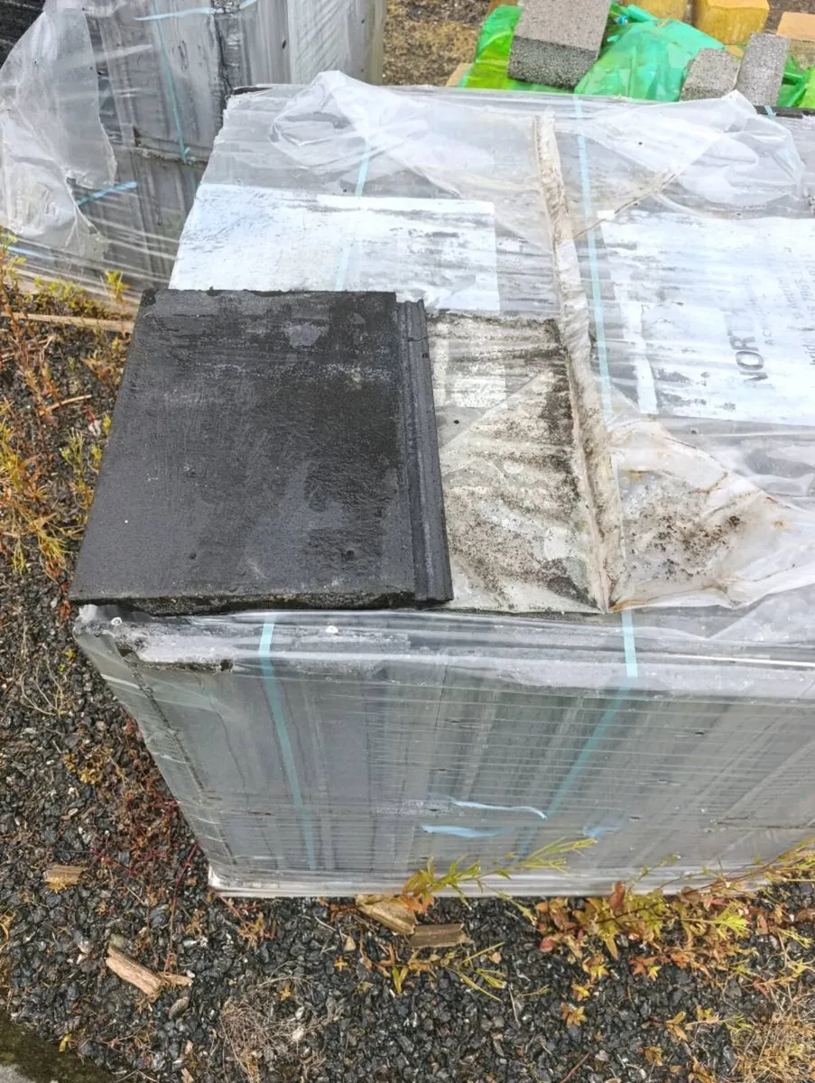 roof tiles - Image 2