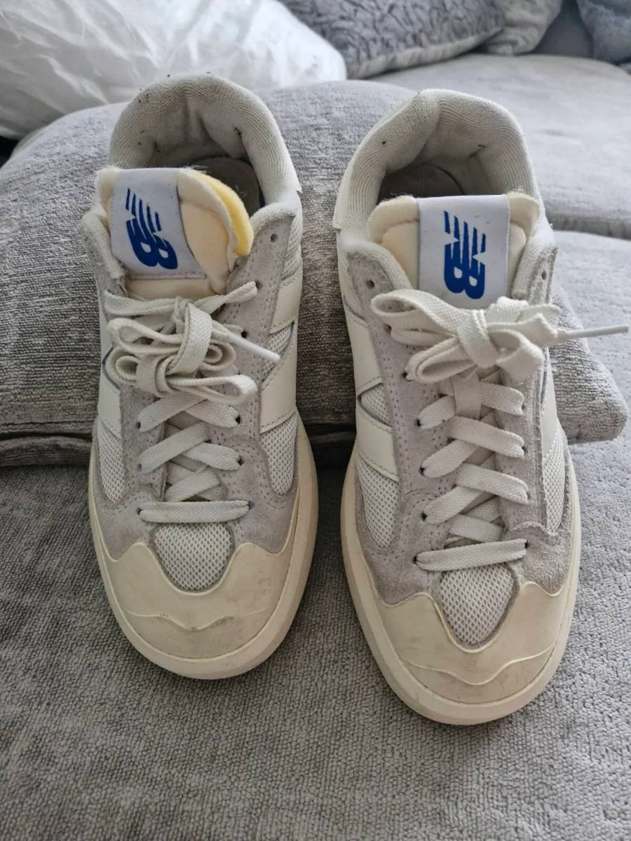 New Balance - Image 1