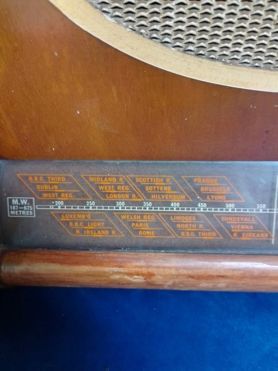 His masters voice vintage radio - Image 4