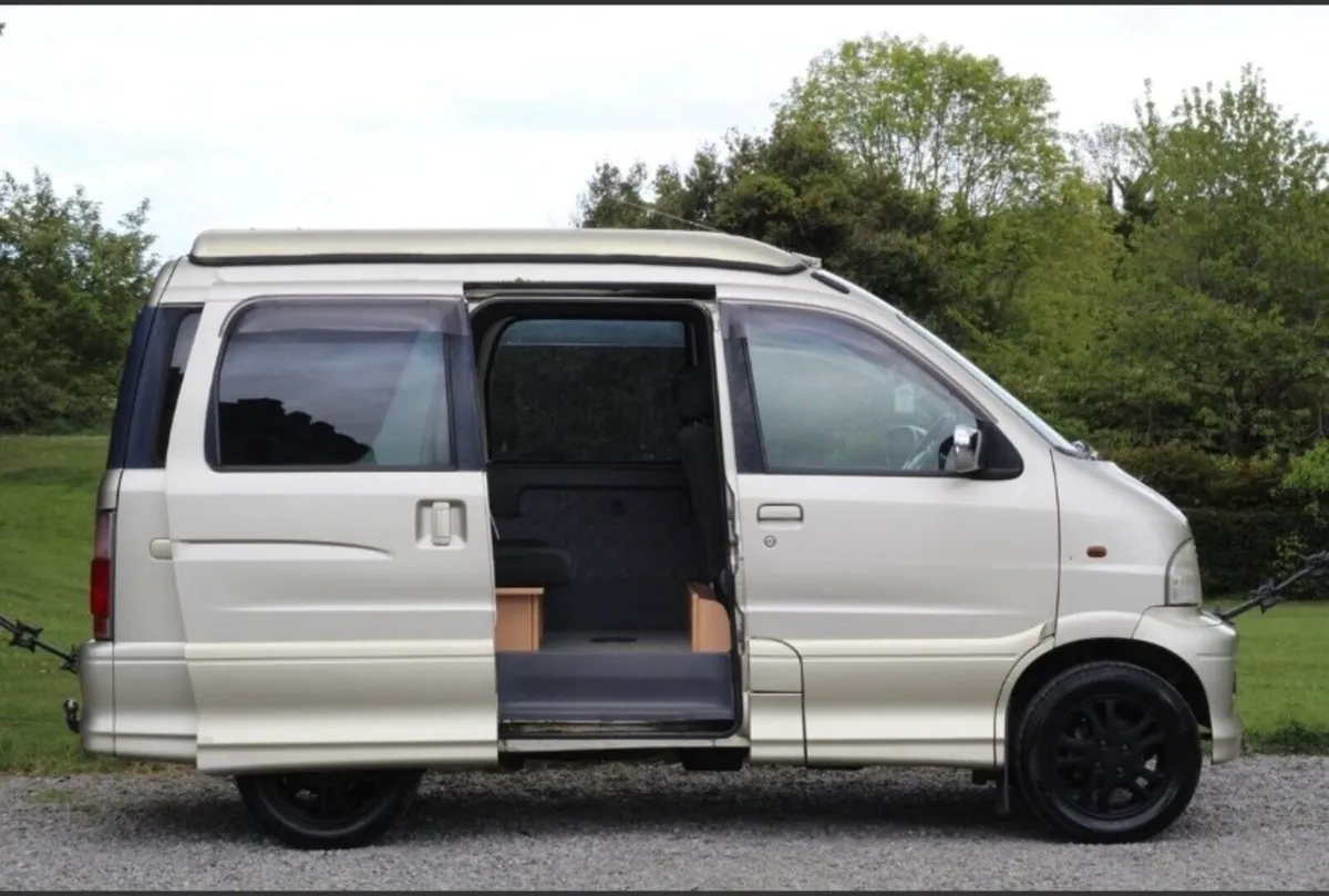 Camper - Image 1