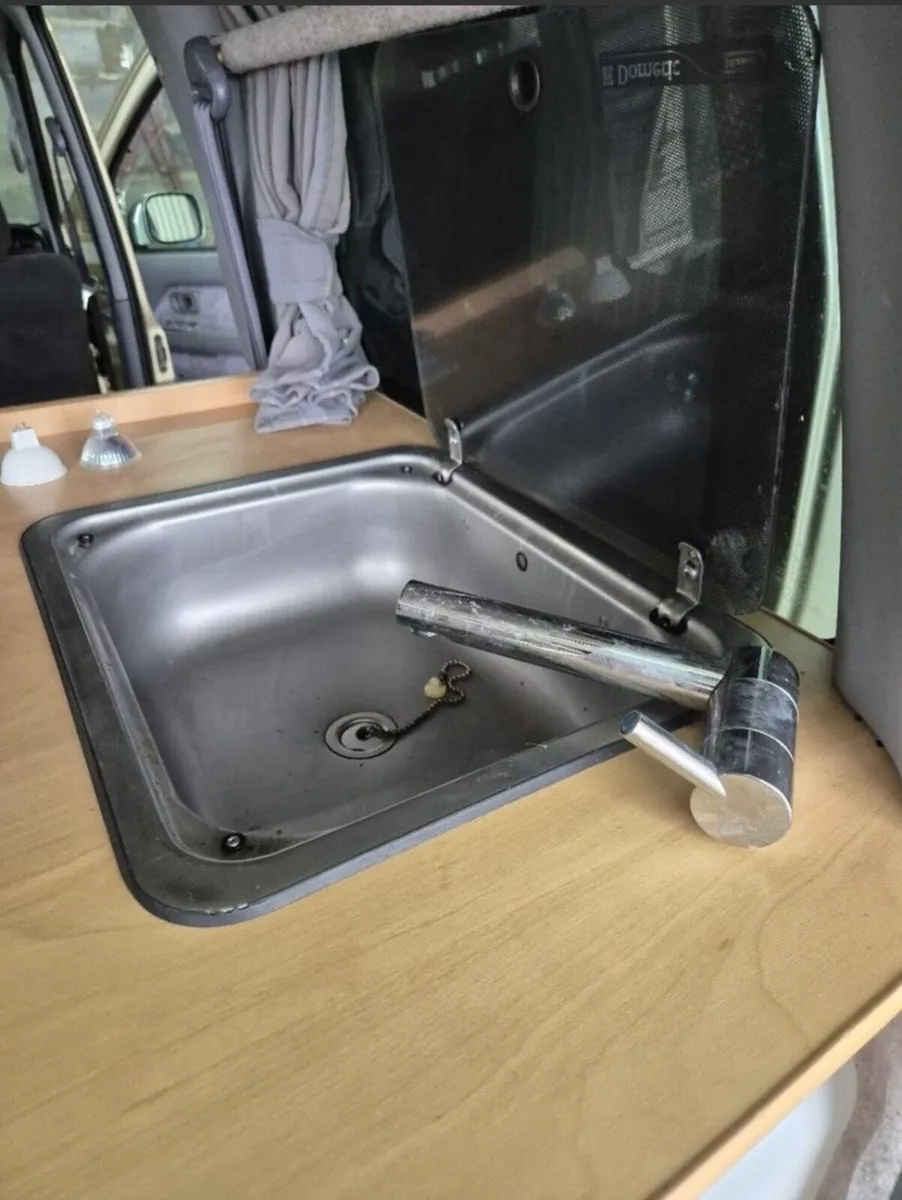 Camper - Image 2