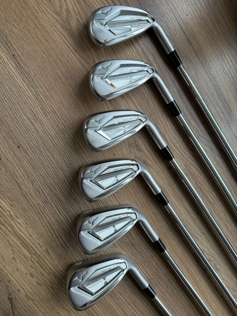 Mizuno JPX 919 Hot Metal + Tour Bag - Image 1
