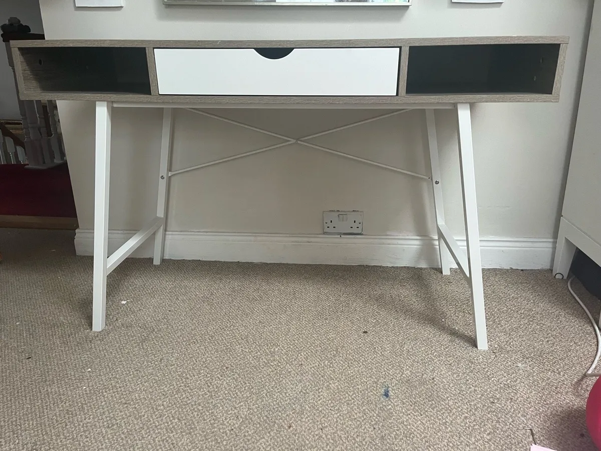 Desk - Image 1