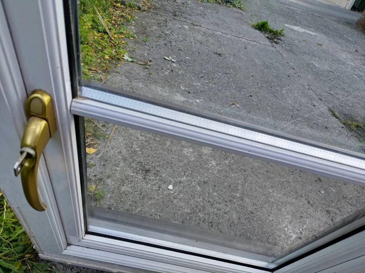 Aluminium Double Glazed Window- High Quality - Image 3