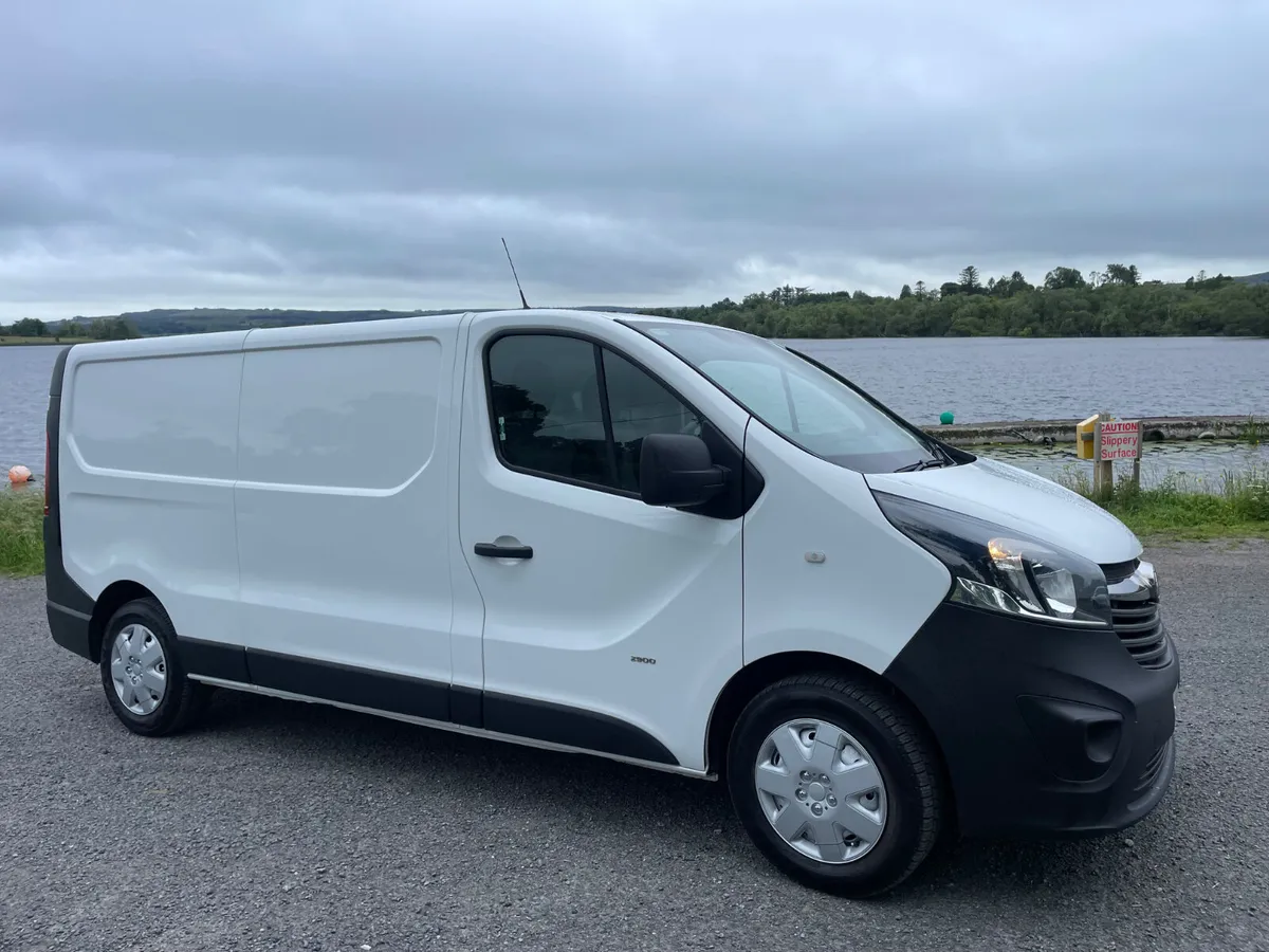 Vauxhall Vivaro 2017 1.6 diesel Cvrt 10/26 taxed - Image 1