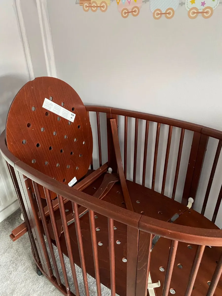 Baby cot - Image 4