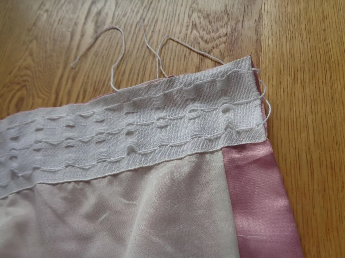 Pair of Pink Lined Curtains for Sale - Image 3