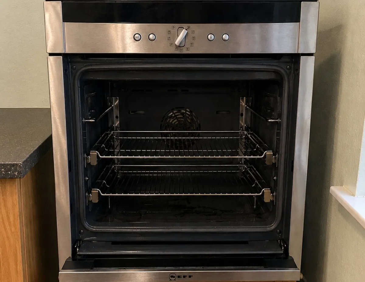 NEFF Electric Oven - Image 2