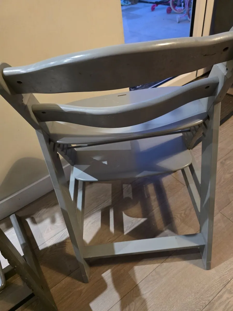 Hauck Feeding Chair - Excellent Condition - Image 2