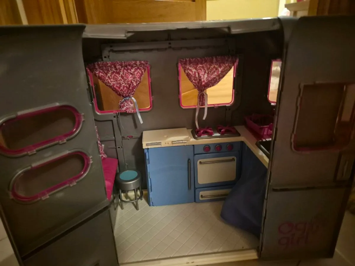 Horse cabin - Image 2