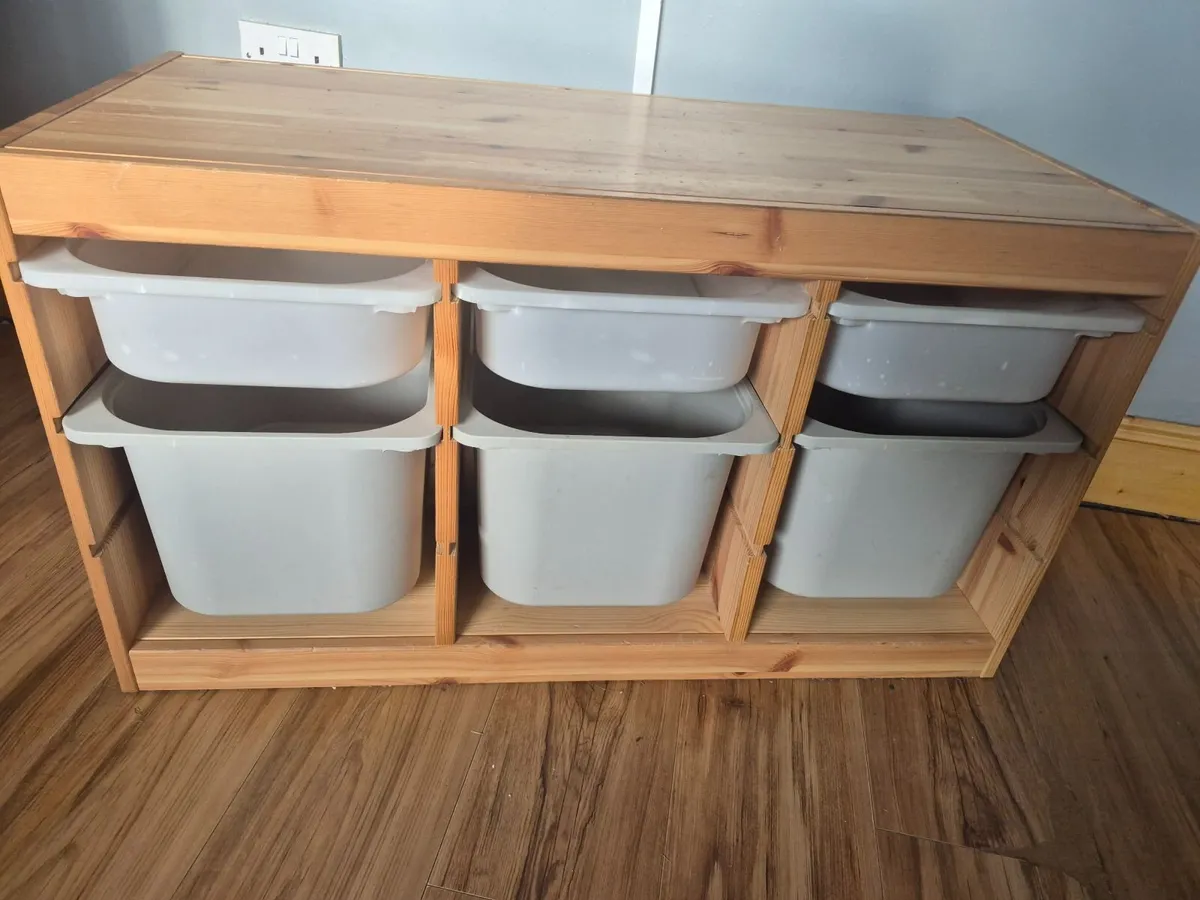 Storage unit