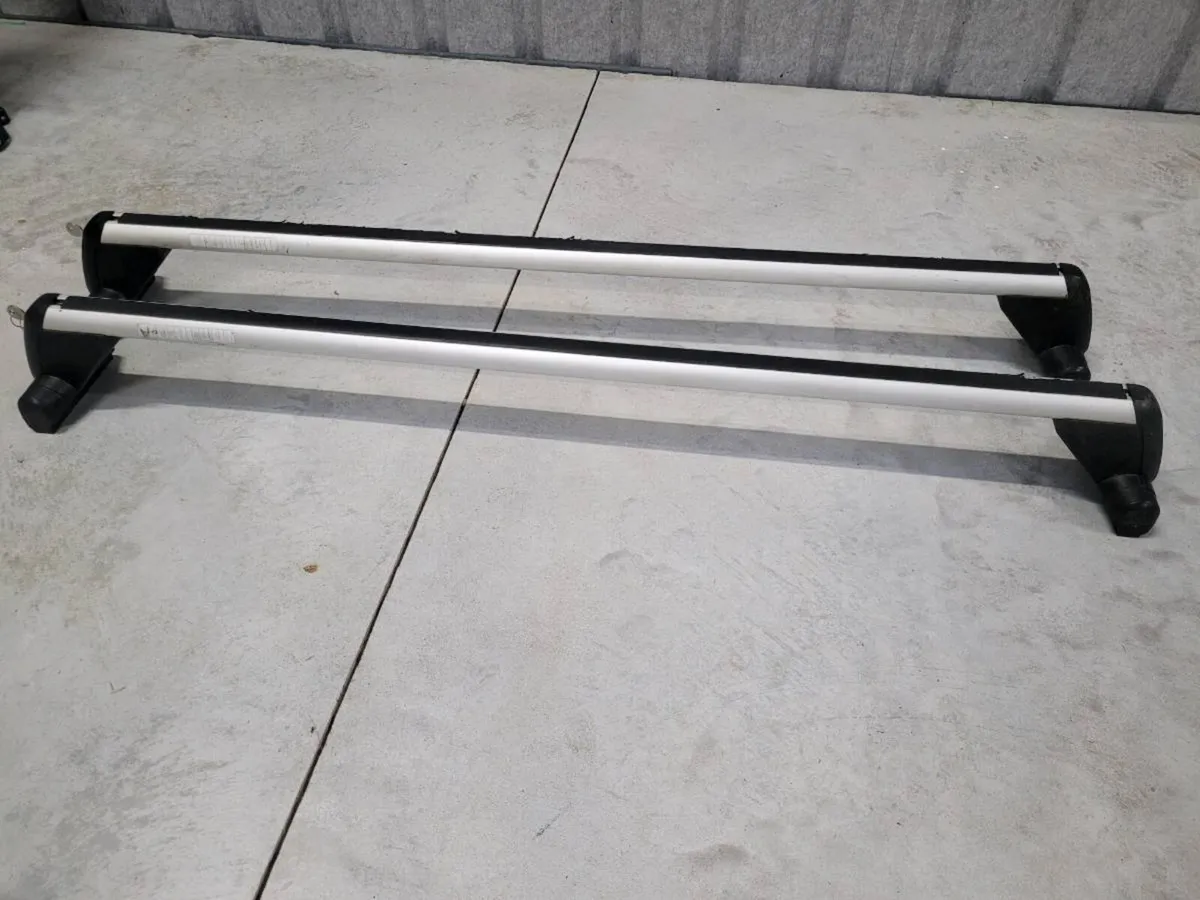 VW Transporter roof bars - Image 1