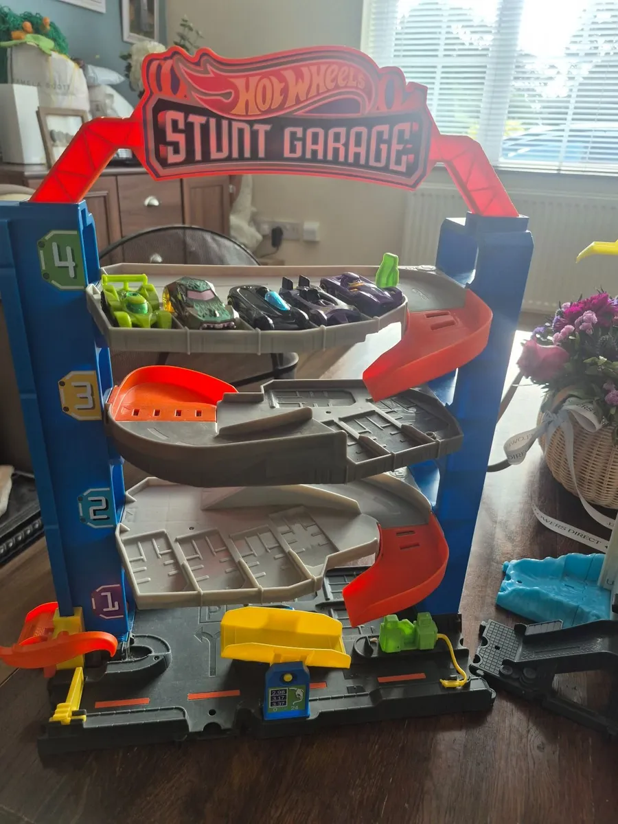 Hot wheels - Image 2
