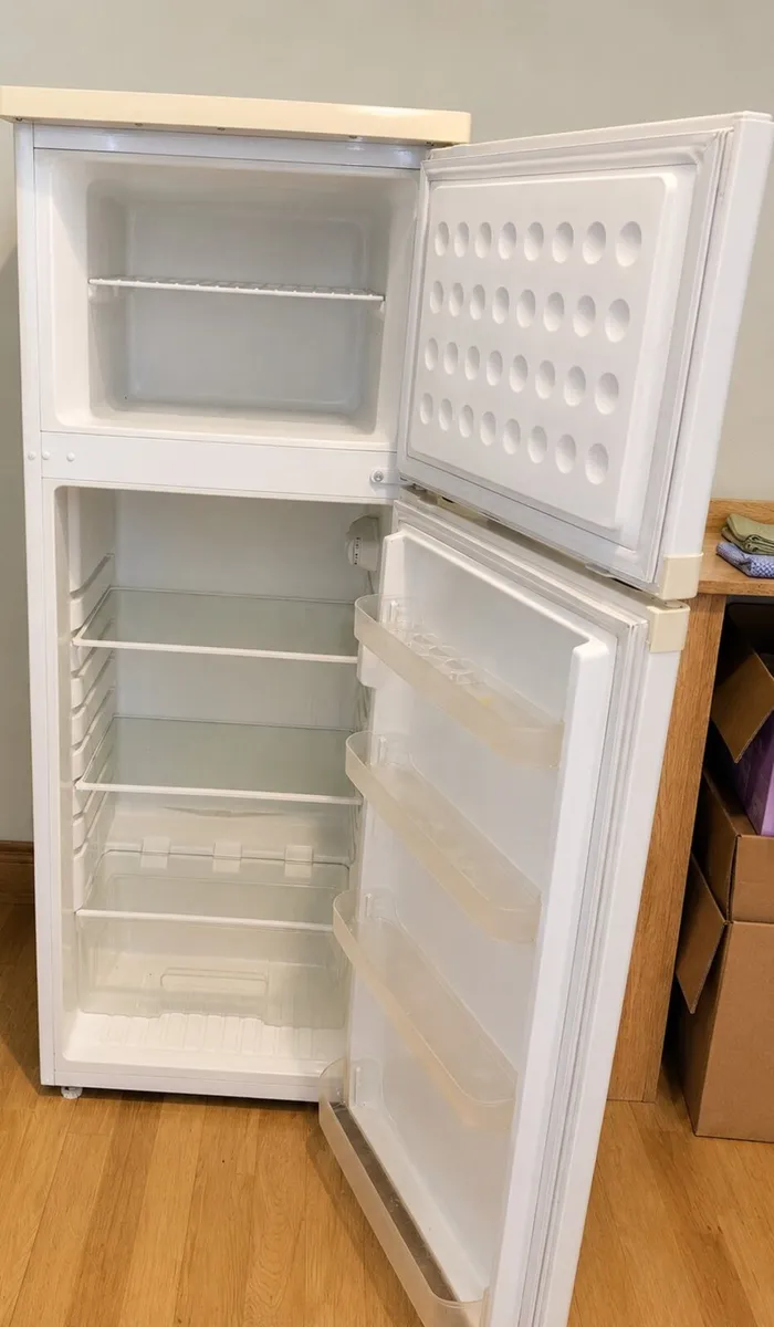 PowerPoint Fridge Freezer – Good Condition - Image 2