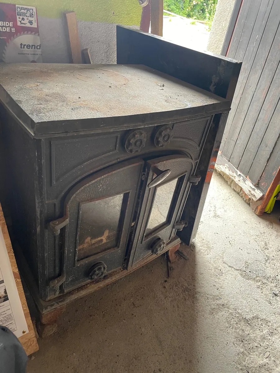 Solid Fuel Cast Iron Stove - Image 3