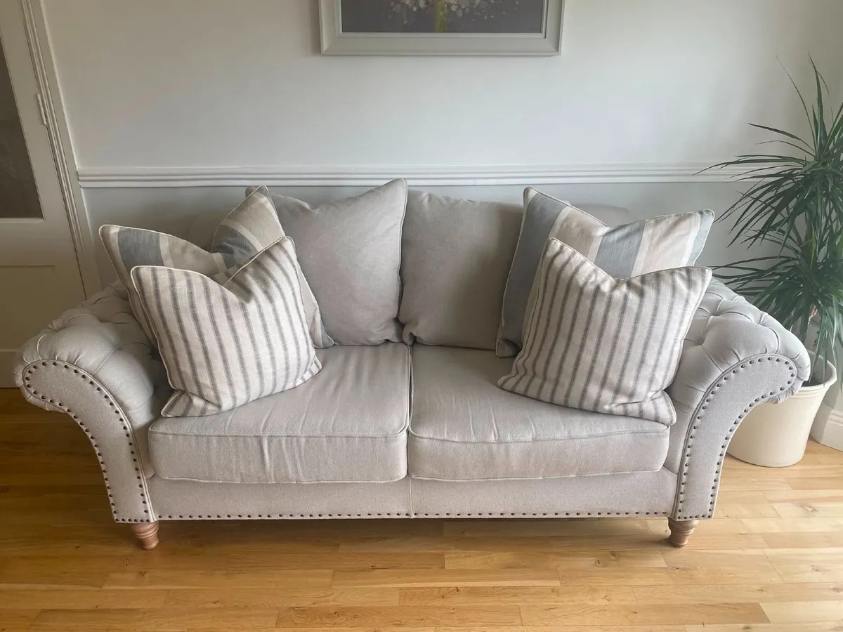 Suite of furniture - Image 3
