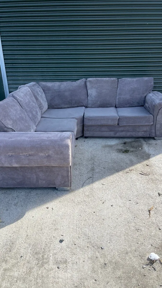 Verona corner sofa - Image 1