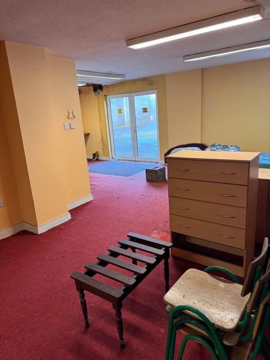 Large storage unit to rent - Image 3