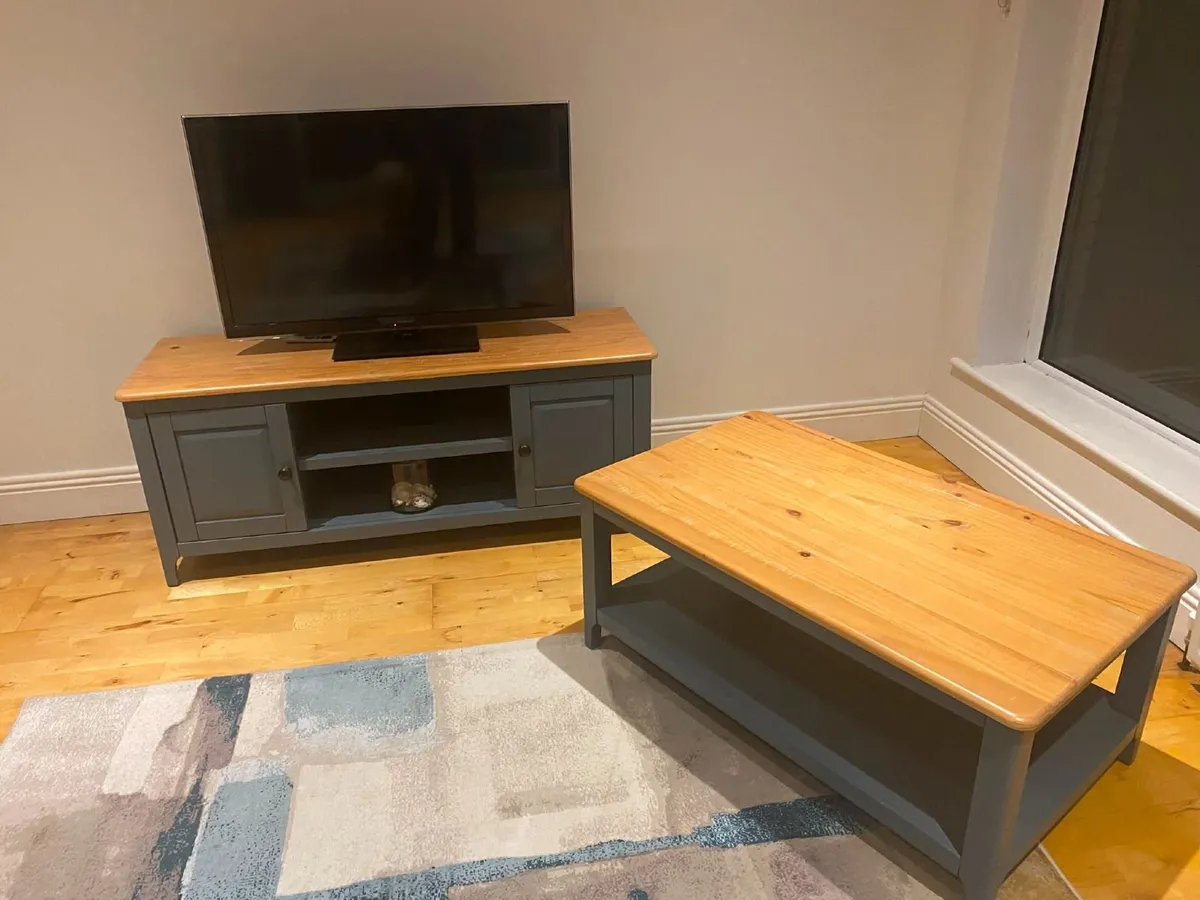 TV unit & matching Coffee table - Image 4