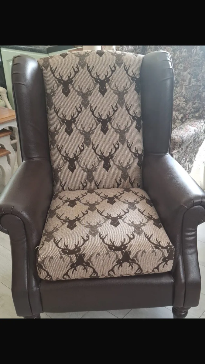 Occasional chair - Image 1