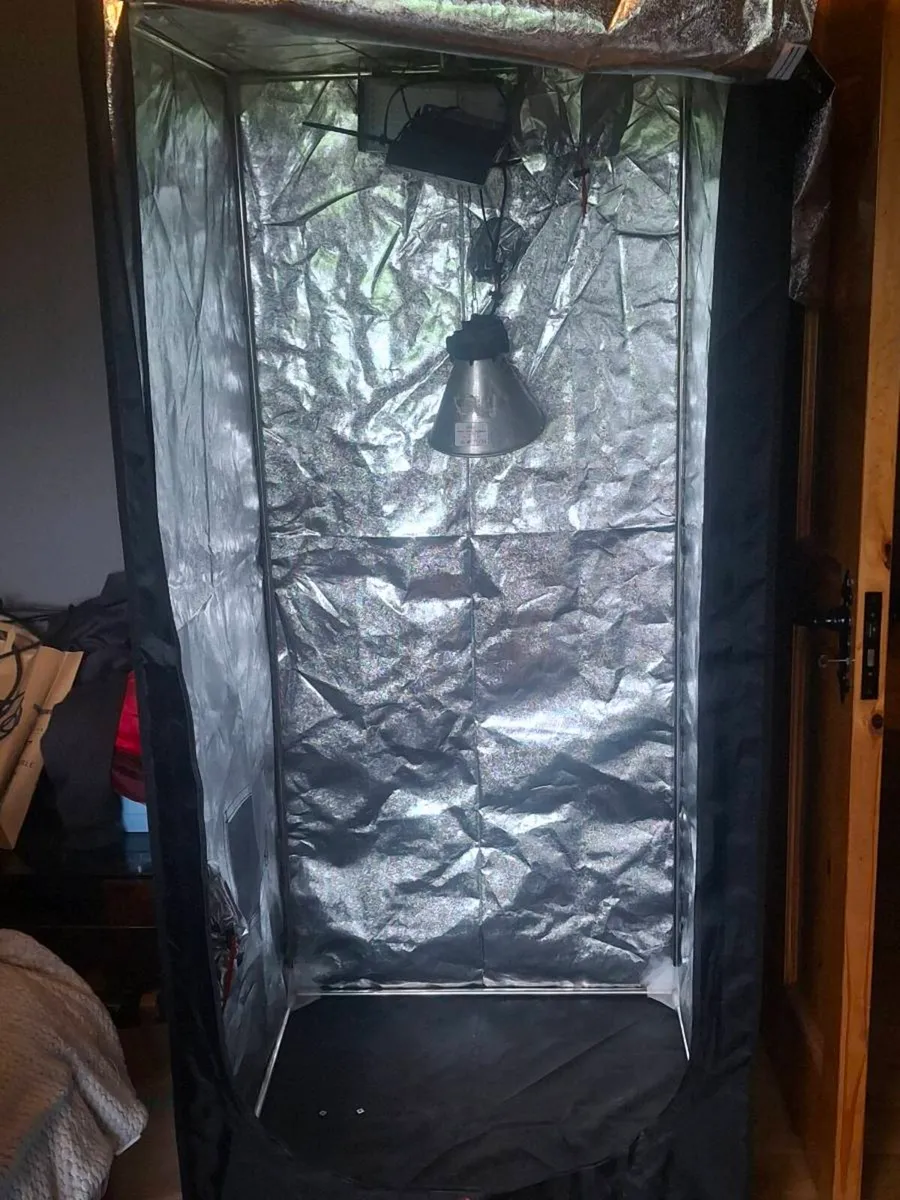 Grow tent - Image 2